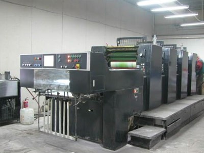 智能变形办公桌