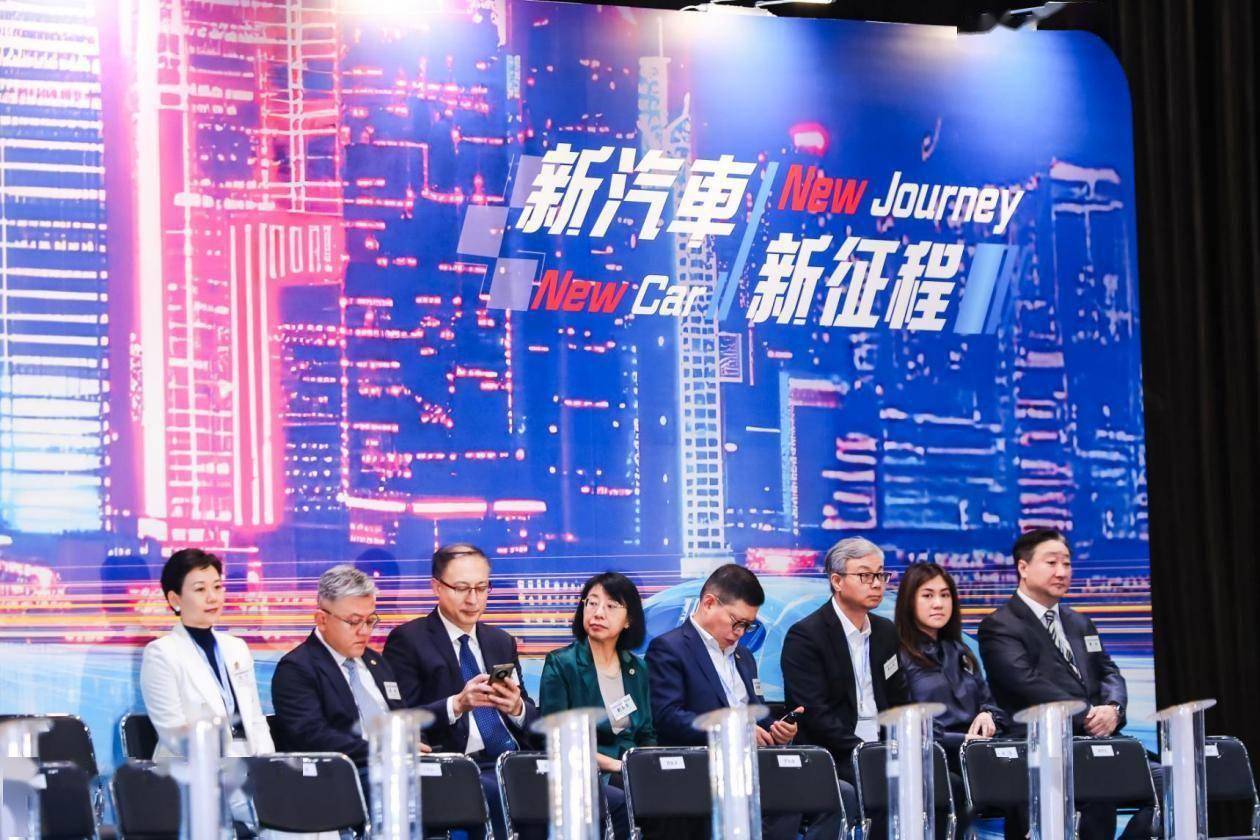 空间与智能的完美融合魏牌全新高山亮相香港车博会(图1)