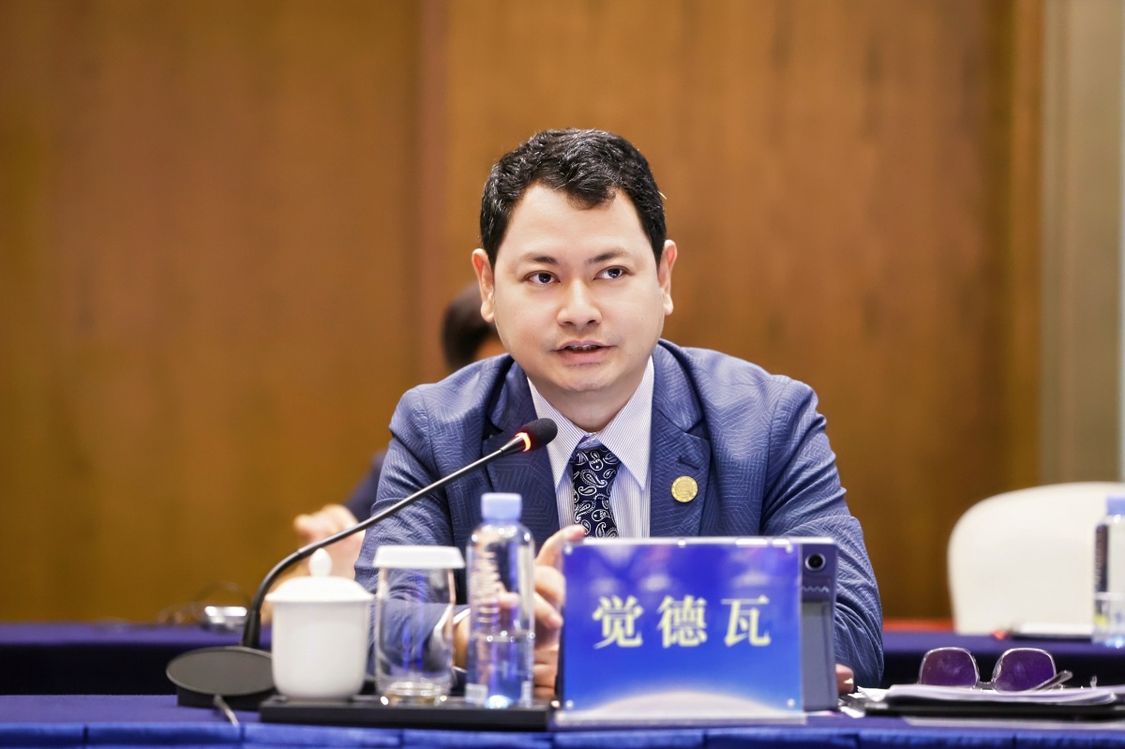 科技质感、未来视野与区域文化融合！“人工智能+峰会”打造参会新场景(图2)