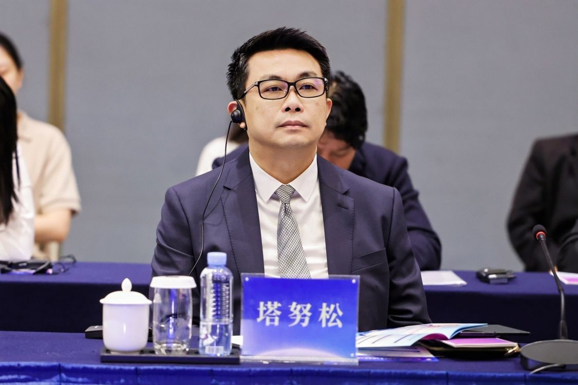 科技质感、未来视野与区域文化融合！“人工智能+峰会”打造参会新场景(图8)