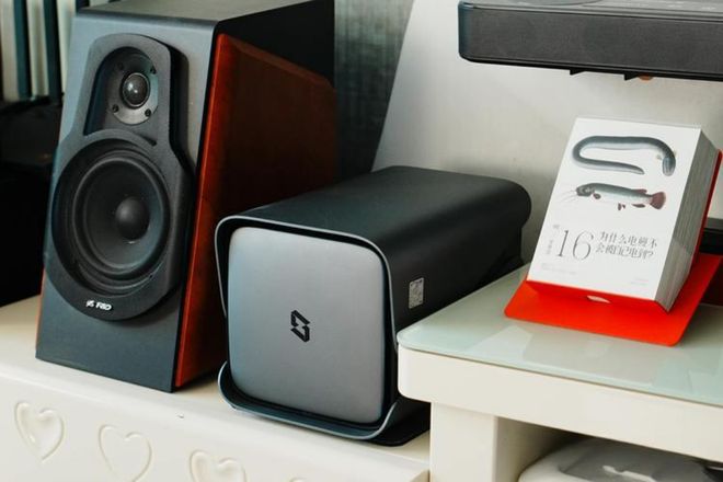 具备AI智能管理的NAS：极空间极相册20攻克影像管理难题选片去重效率倍增(图1)