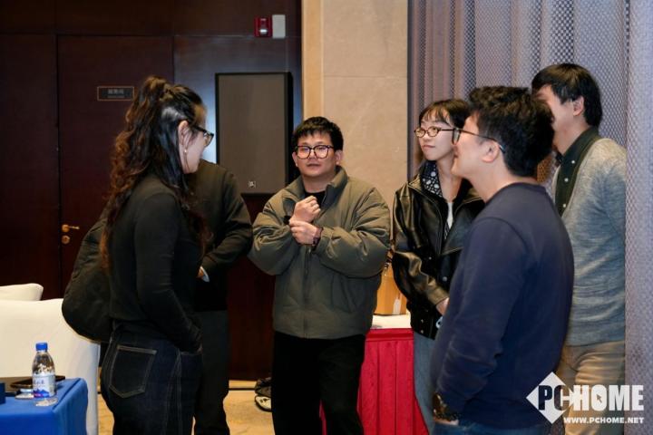 灵谷流光产业合作伙伴大会圆满举办：以“平台+数据+AI”构建智能生活新范式(图4)