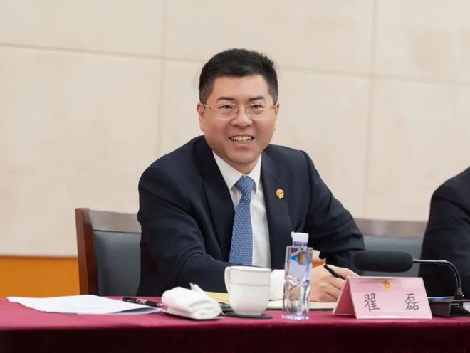 建设现代化人民城市提升城区治理精细化智能化水平丨区二届人大七次会议专题审议会(图2)