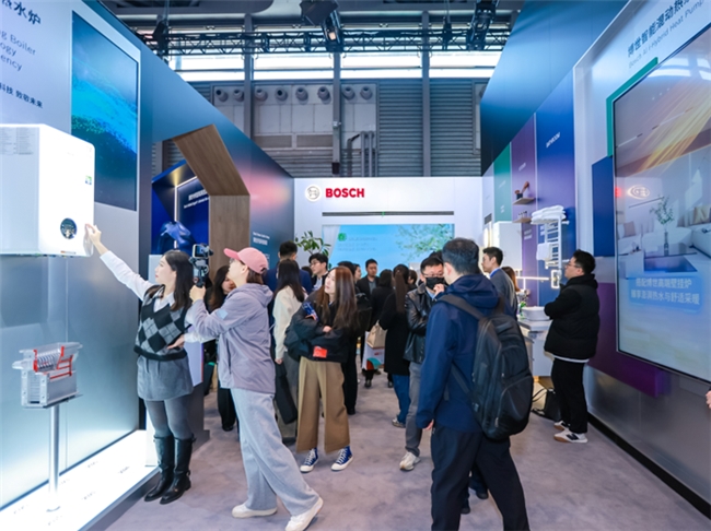 博世智能混动热泵全屋气候舒适解决方案首秀AWE2026以AI定义四季舒适家居新范式(图5)