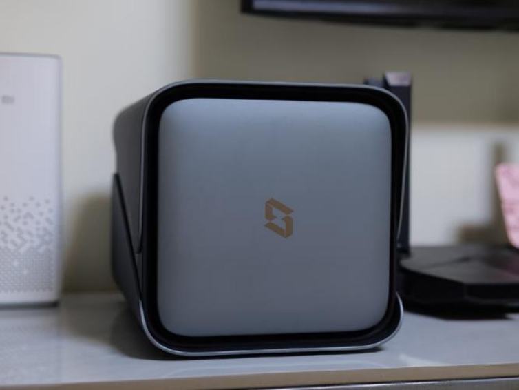 极空间私有云3月升级极相册篇：时间线整理快速提效增强婴童智能识别(图1)