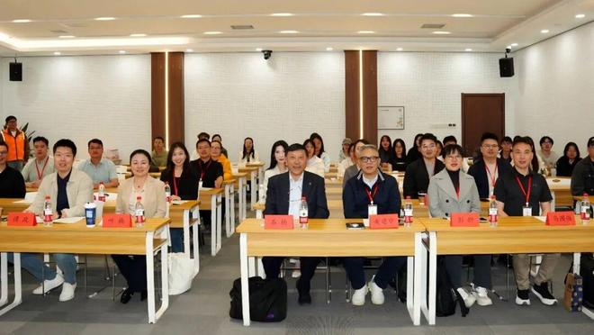 会议聚焦“文明城市与城市烟火”2026年度中国规划学会青年规划师年会成功举办(图20)